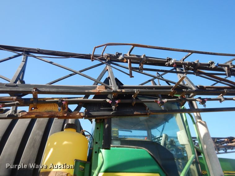 image for item DJ8250 2001 John Deere 4710  sprayer
