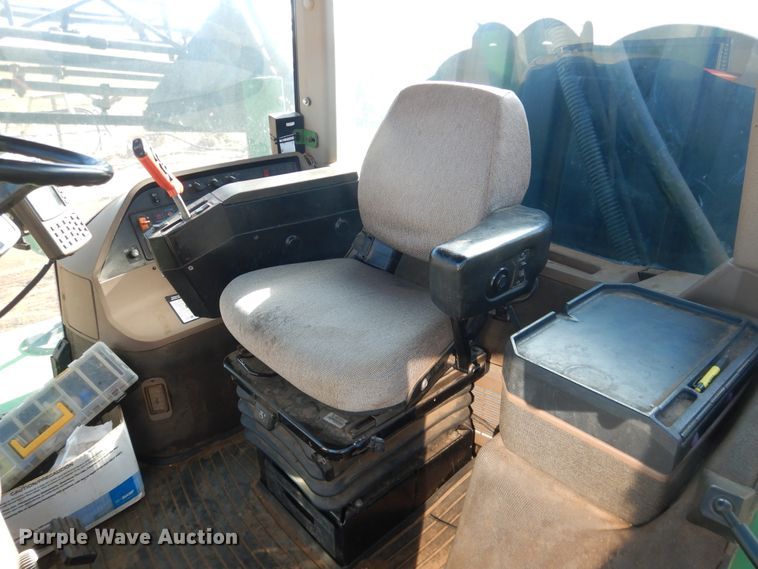 image for item DJ8250 2001 John Deere 4710  sprayer