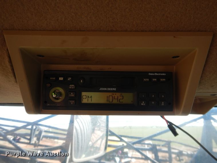 image for item DJ8250 2001 John Deere 4710  sprayer