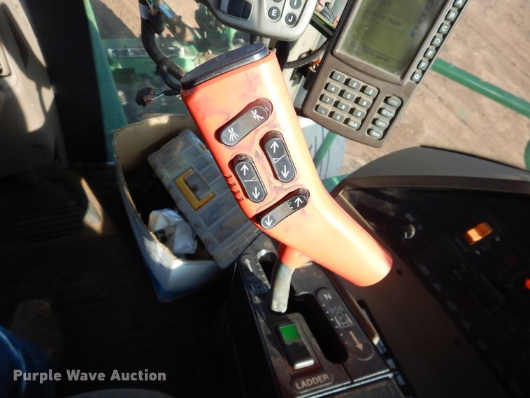 image for item DJ8250 2001 John Deere 4710  sprayer