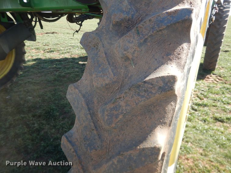 image for item DJ8250 2001 John Deere 4710  sprayer