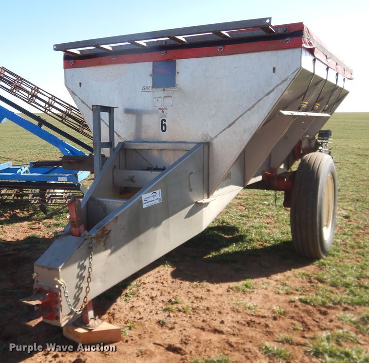 image for item DJ8252 Newton Crouch 48 Crop Maker spreader