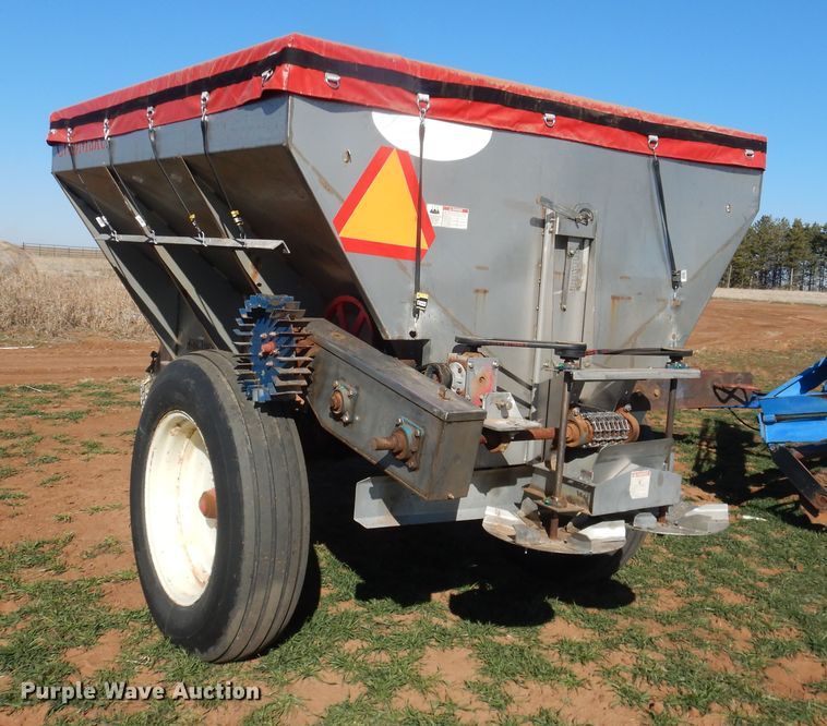 image for item DJ8252 Newton Crouch 48 Crop Maker spreader