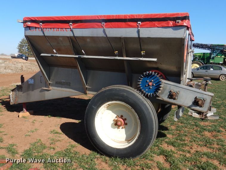image for item DJ8252 Newton Crouch 48 Crop Maker spreader