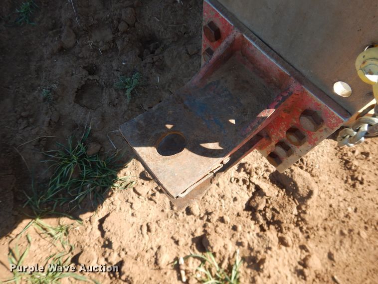 image for item DJ8252 Newton Crouch 48 Crop Maker spreader