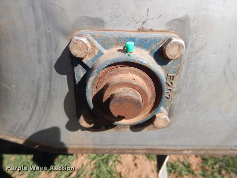 image for item DJ8252 Newton Crouch 48 Crop Maker spreader