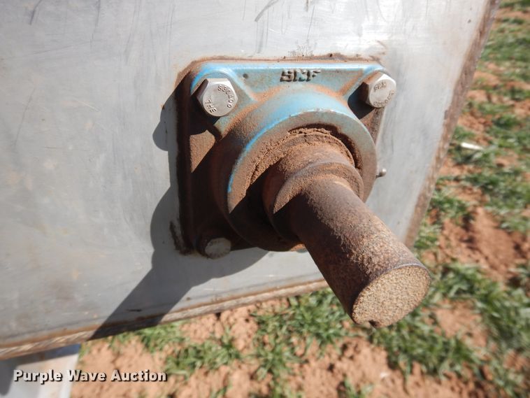 image for item DJ8252 Newton Crouch 48 Crop Maker spreader