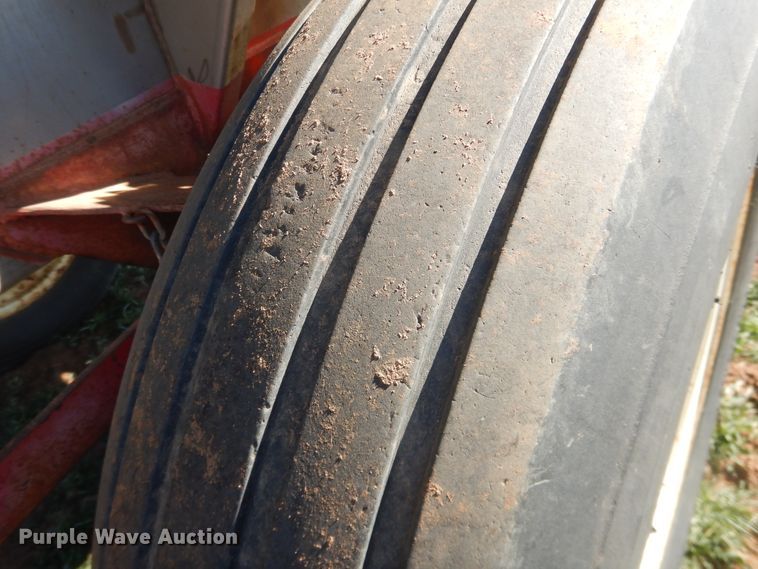 image for item DJ8252 Newton Crouch 48 Crop Maker spreader