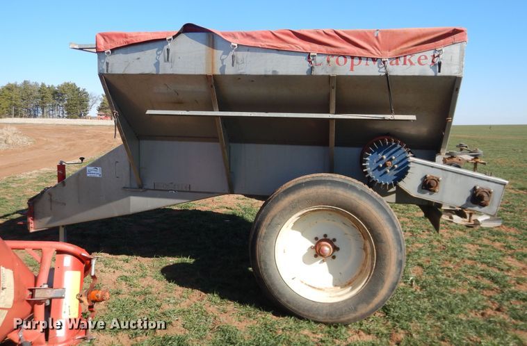 image for item DJ8253 Newton Crouch 48 Crop Maker spreader