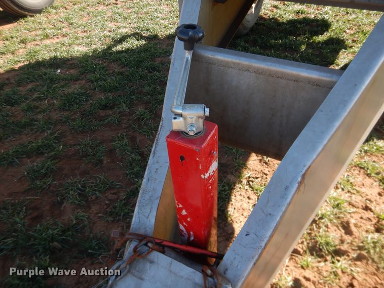 image for item DJ8253 Newton Crouch 48 Crop Maker spreader