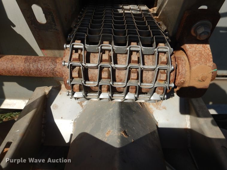 image for item DJ8253 Newton Crouch 48 Crop Maker spreader