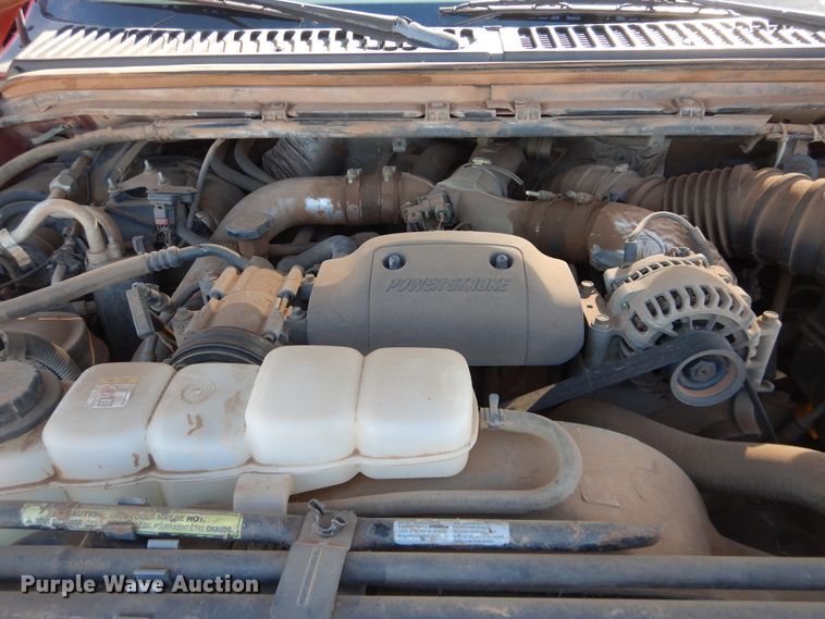 image for item DJ8255 2001 Ford F350 Super Duty  pickup truck cab and chassis