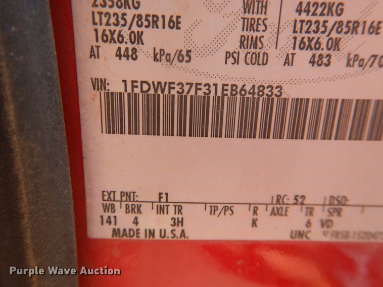 image for item DJ8255 2001 Ford F350 Super Duty  pickup truck cab and chassis