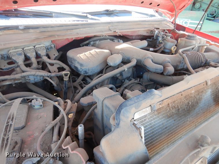 image for item DJ8257 2008 Ford F350 Super Duty  pickup truck cab and chassis