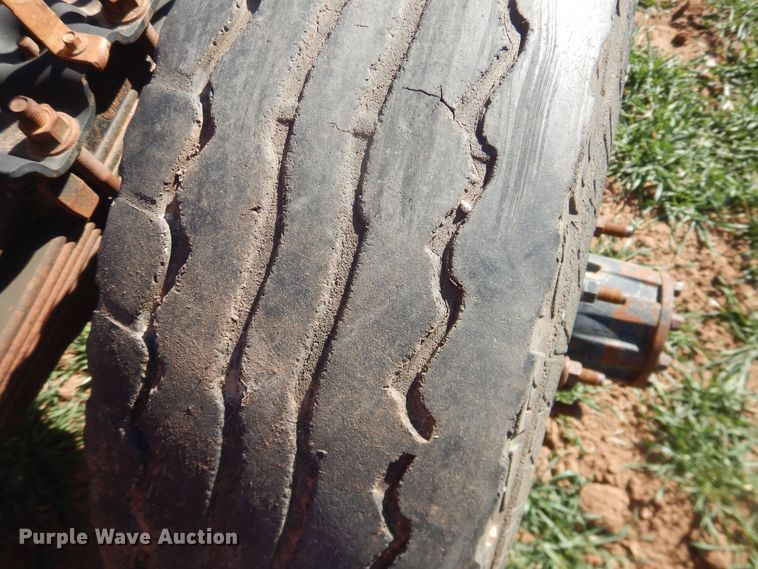 image for item DJ8257 2008 Ford F350 Super Duty  pickup truck cab and chassis