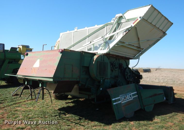 image for item DJ8258 KMC Kelly peanut combine
