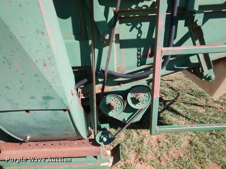 image for item DJ8258 KMC Kelly peanut combine