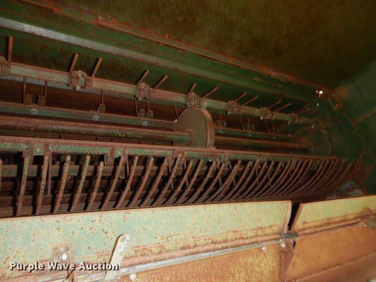 image for item DJ8258 KMC Kelly peanut combine