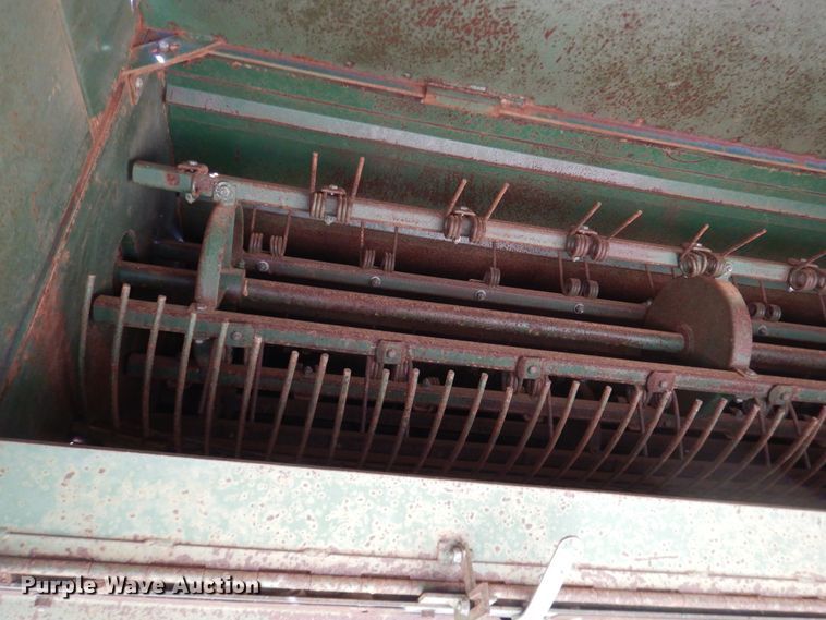 image for item DJ8258 KMC Kelly peanut combine