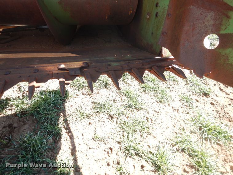 image for item DJ8259 John Deere E0095  combine