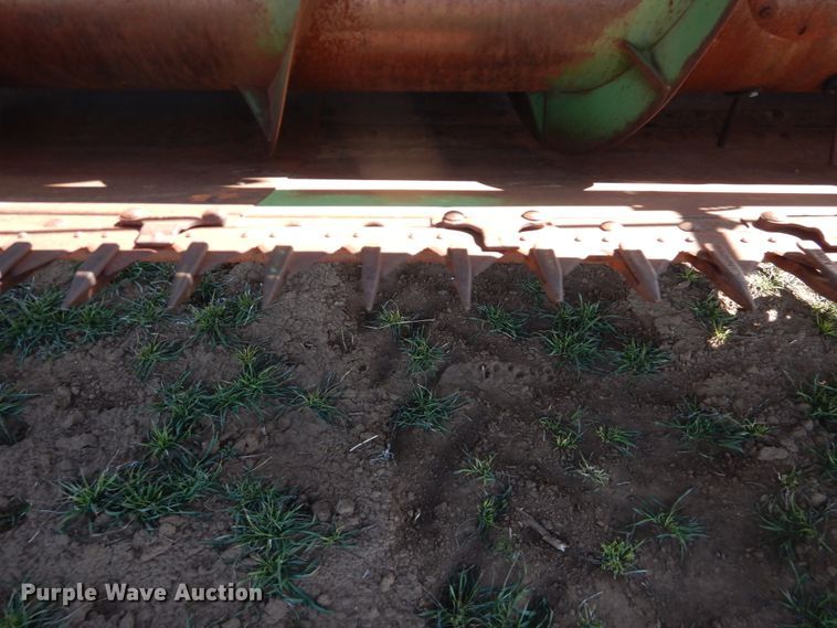 image for item DJ8259 John Deere E0095  combine