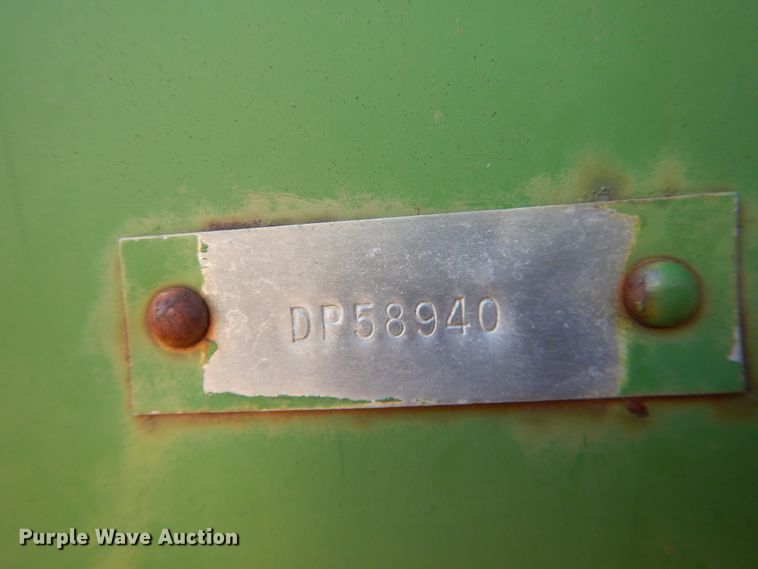 image for item DJ8259 John Deere E0095  combine