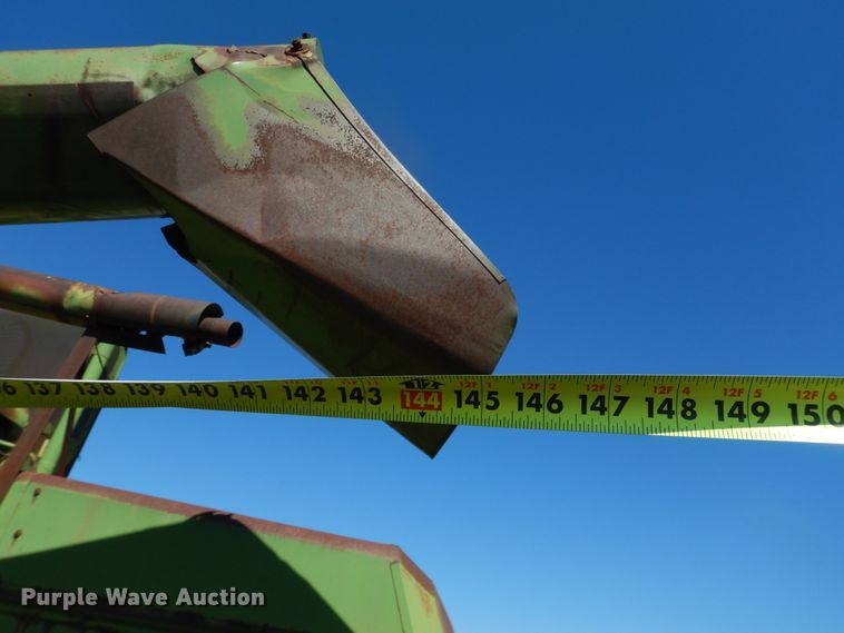 image for item DJ8259 John Deere E0095  combine