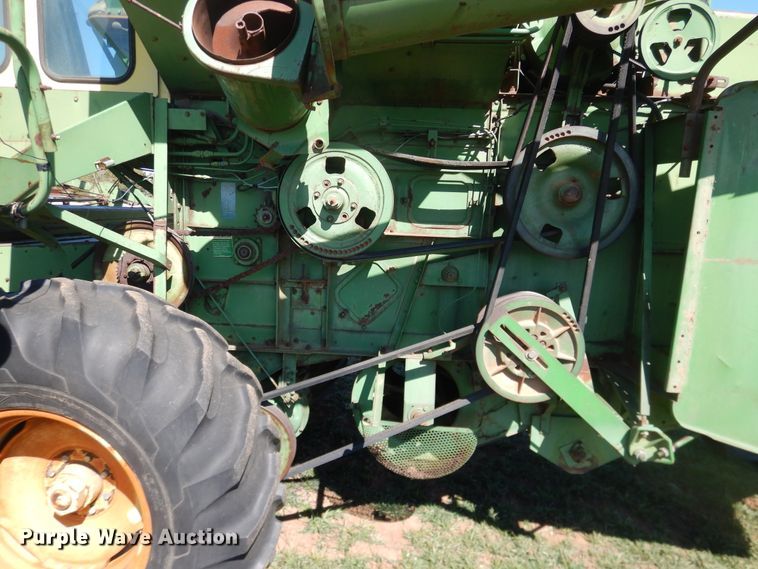 image for item DJ8259 John Deere E0095  combine