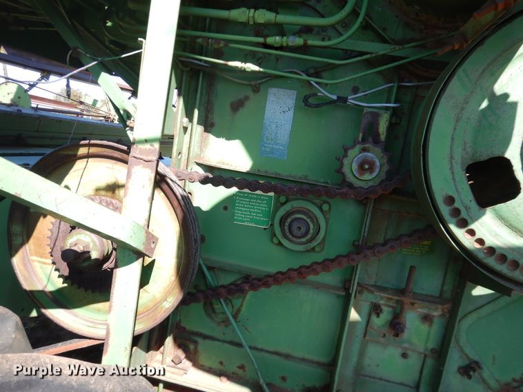 image for item DJ8259 John Deere E0095  combine