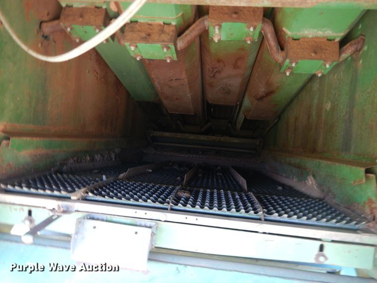 image for item DJ8259 John Deere E0095  combine