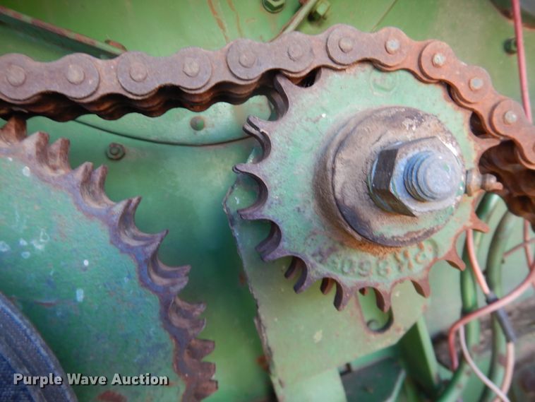 image for item DJ8259 John Deere E0095  combine