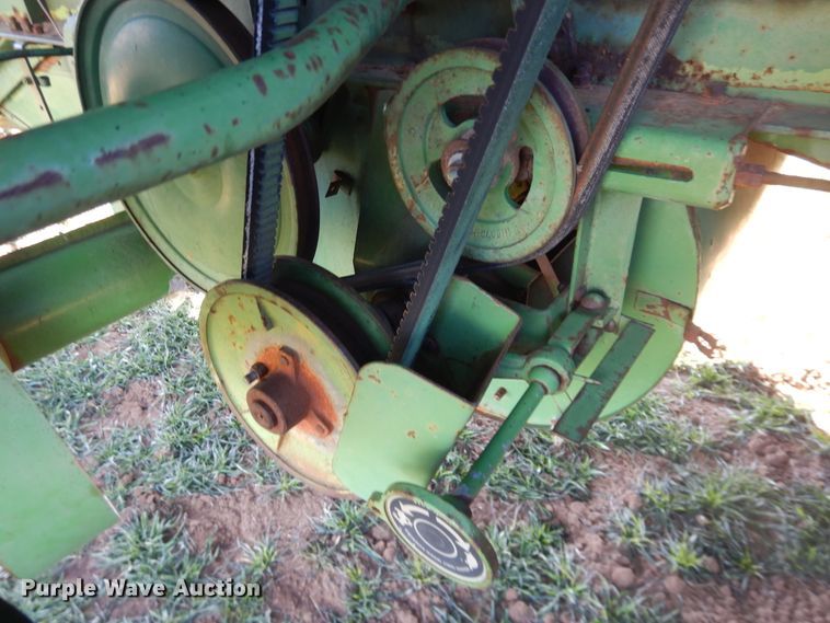 image for item DJ8259 John Deere E0095  combine