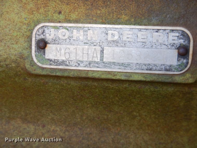 image for item DJ8259 John Deere E0095  combine