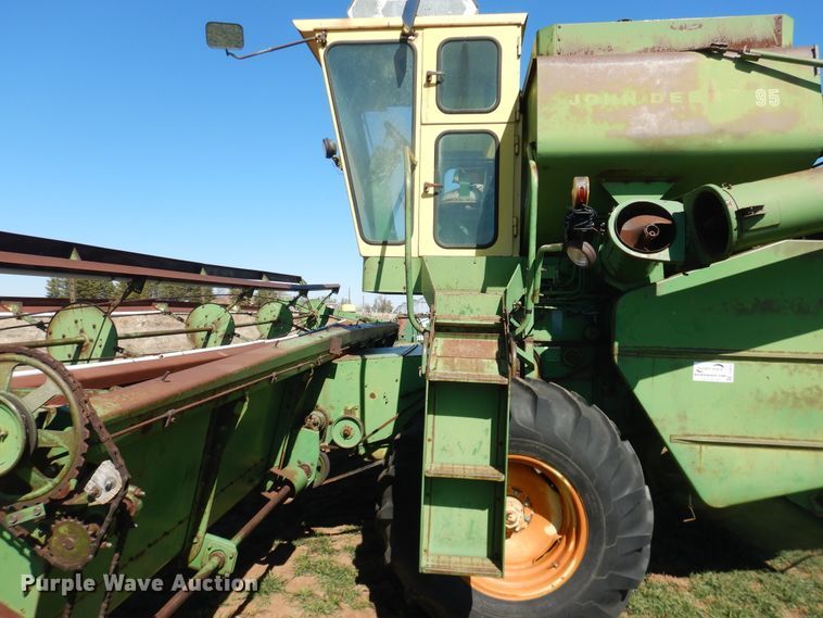 image for item DJ8259 John Deere E0095  combine