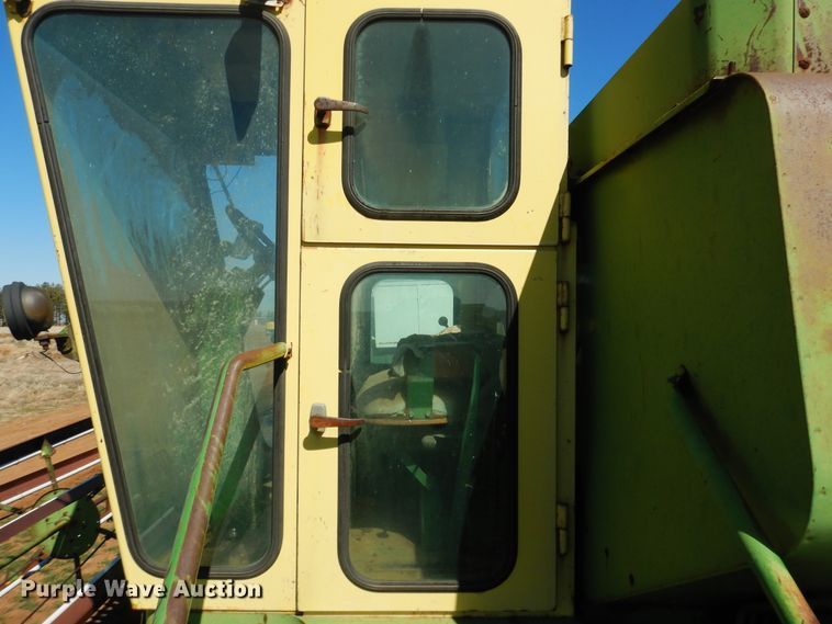 image for item DJ8259 John Deere E0095  combine