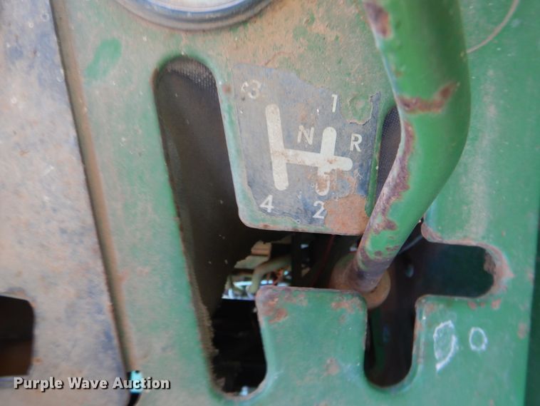 image for item DJ8259 John Deere E0095  combine