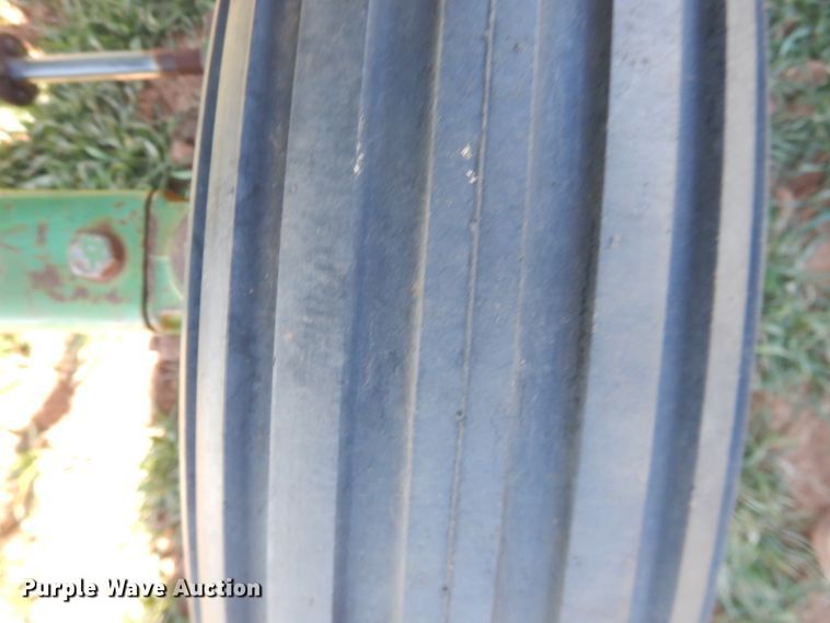 image for item DJ8259 John Deere E0095  combine