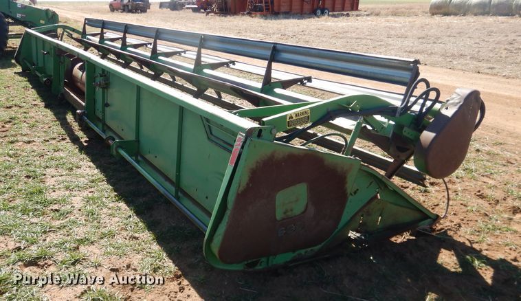 image for item DJ8267 1988 John Deere 930  platform head