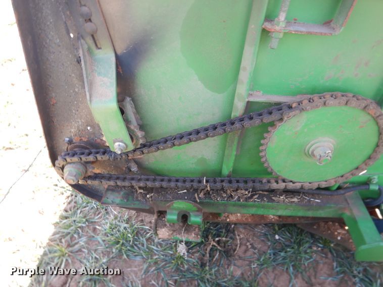 image for item DJ8268 1998 John Deere 925  flex head