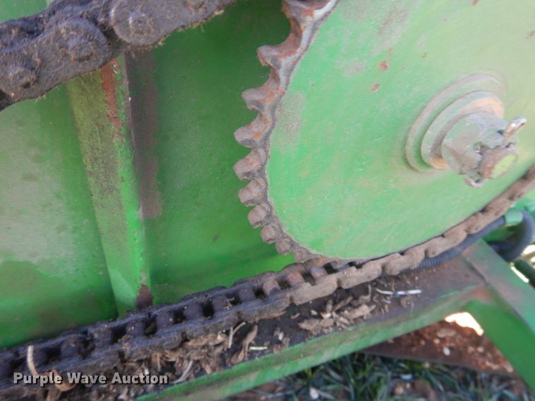 image for item DJ8268 1998 John Deere 925  flex head