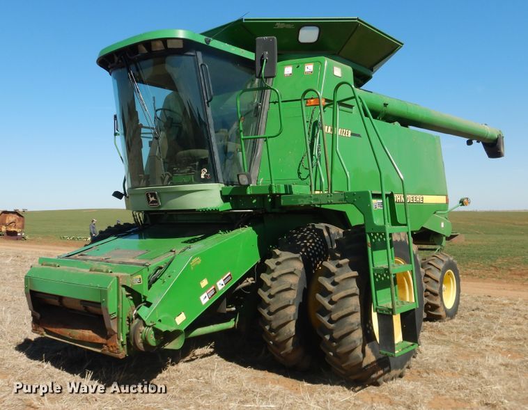image for item DJ8270 1998 John Deere 9610  combine