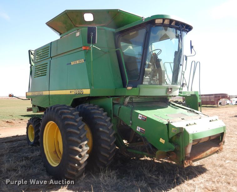 image for item DJ8270 1998 John Deere 9610  combine