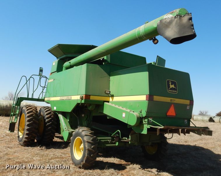 image for item DJ8270 1998 John Deere 9610  combine