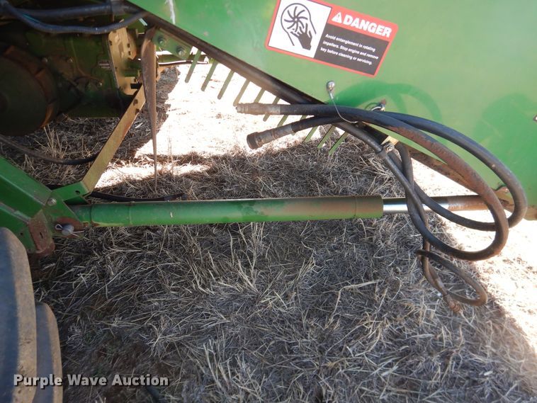 image for item DJ8270 1998 John Deere 9610  combine