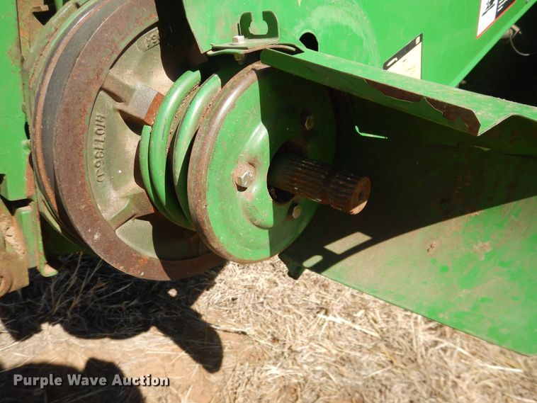 image for item DJ8270 1998 John Deere 9610  combine