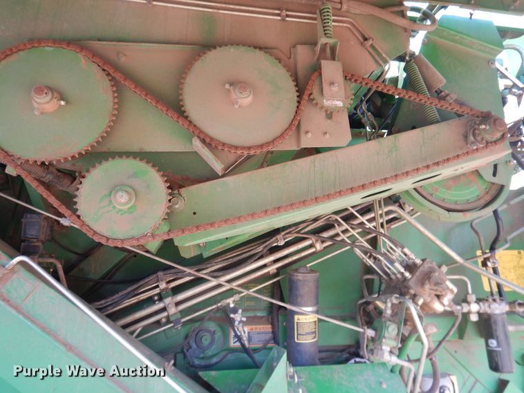 image for item DJ8270 1998 John Deere 9610  combine