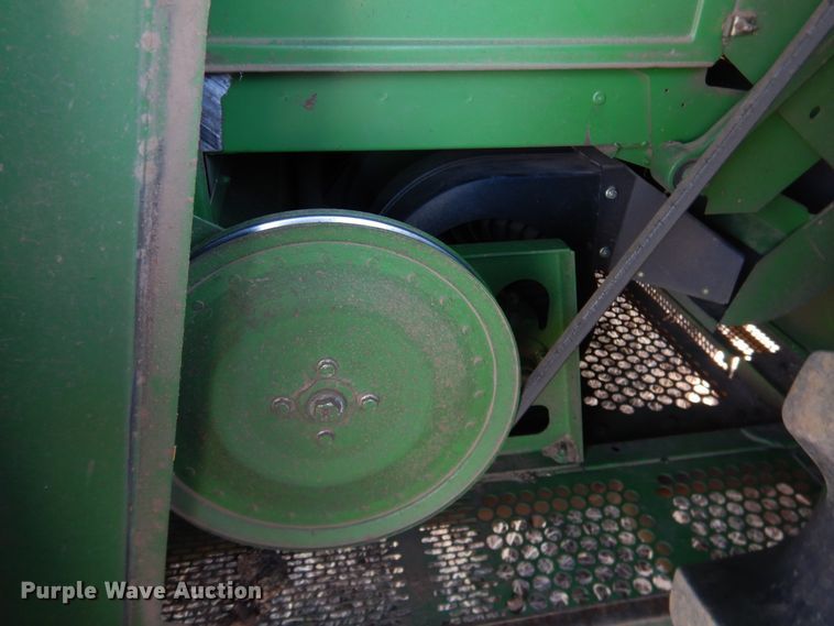 image for item DJ8270 1998 John Deere 9610  combine