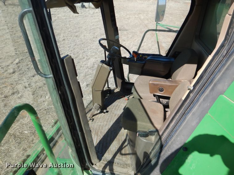 image for item DJ8270 1998 John Deere 9610  combine