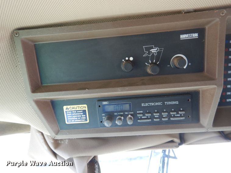 image for item DJ8270 1998 John Deere 9610  combine