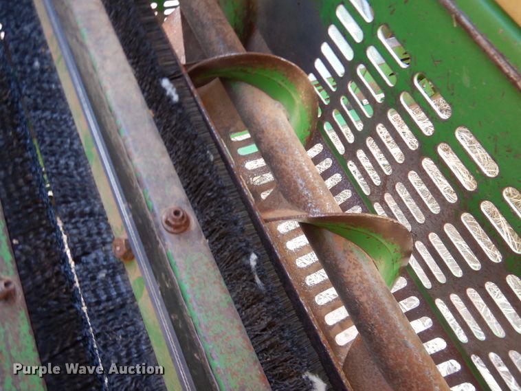 image for item DJ8272 2005 John Deere 7460  cotton stripper